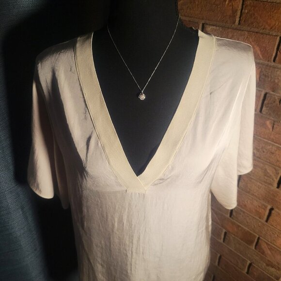 Vince Women Cream Rib-Trim Double-V Neck Short Solman Sleeve Blouse - Size XS - Picture 2 of 10